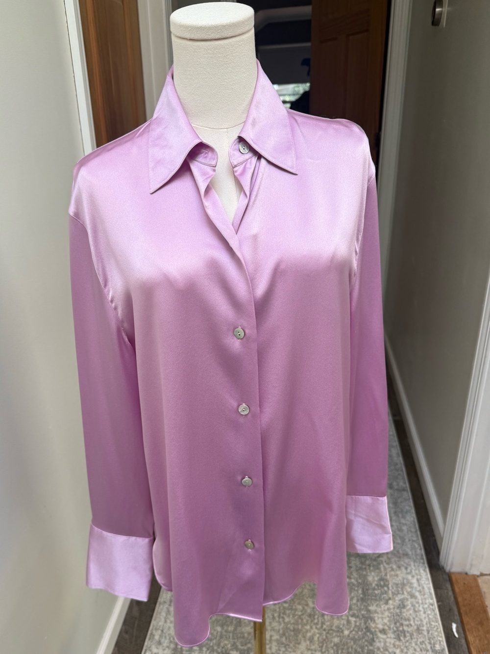 Vince Relaxed Long Sleeve silk blouse in Petal Nectar